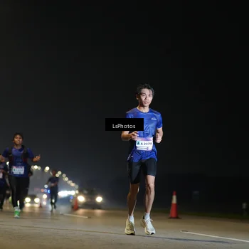 Runner Photo 7544979