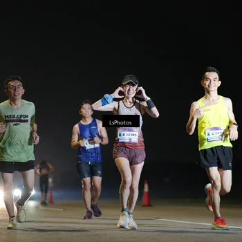 Runner Photo 7544982