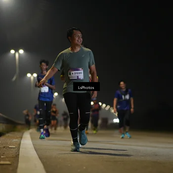 Runner Photo 7544995