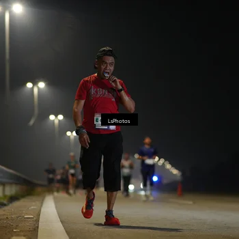 Runner Photo 7544997