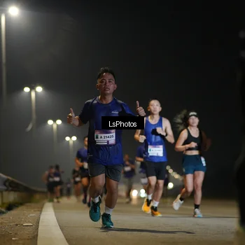 Runner Photo 7544998