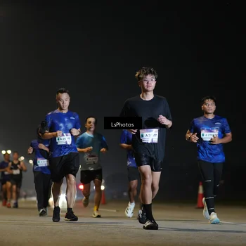 Runner Photo 7545037