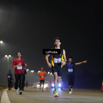Runner Photo 7545052
