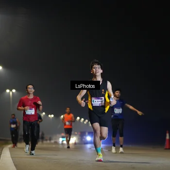 Runner Photo 7545063