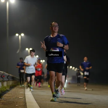 Runner Photo 7545122