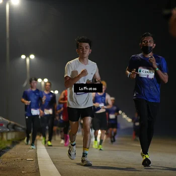 Runner Photo 7545123
