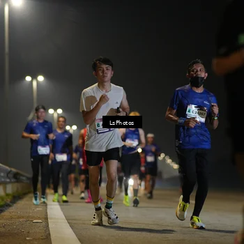 Runner Photo 7545124