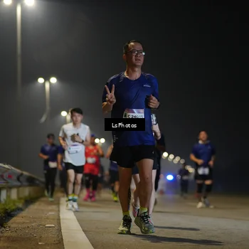 Runner Photo 7545125