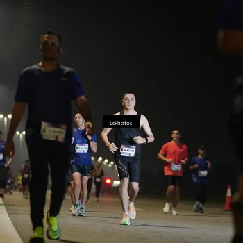 Runner Photo 7545133