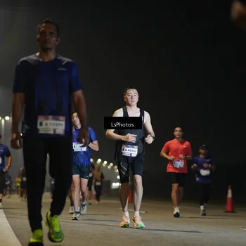Runner Photo 7545135