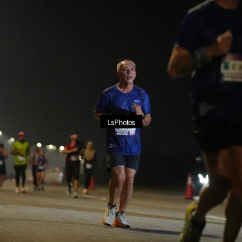Runner Photo 7545136