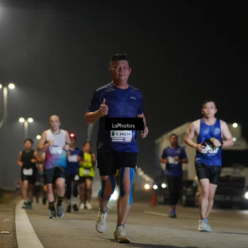 Runner Photo 7545144