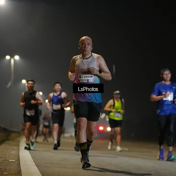 Runner Photo 7545150