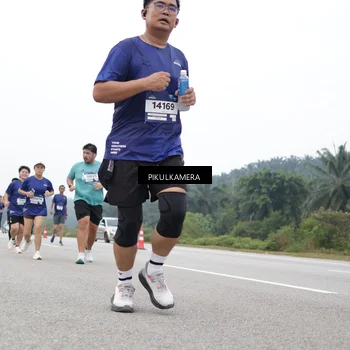 Runner Photo 7545153