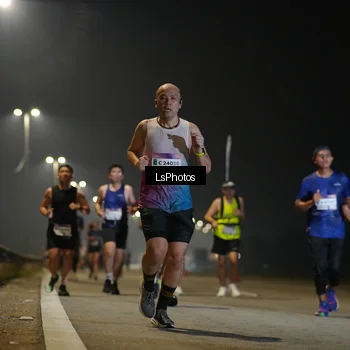 Runner Photo 7545155