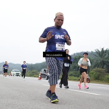 Runner Photo 7545264
