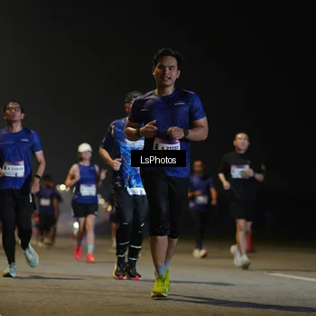 Runner Photo 7545331