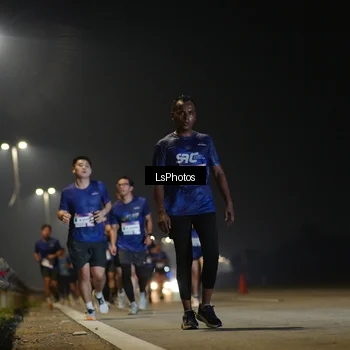 Runner Photo 7545348