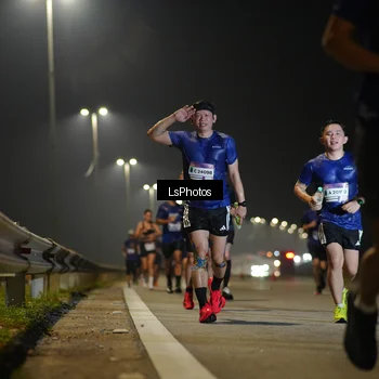 Runner Photo 7545434