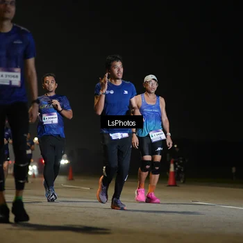 Runner Photo 7545453