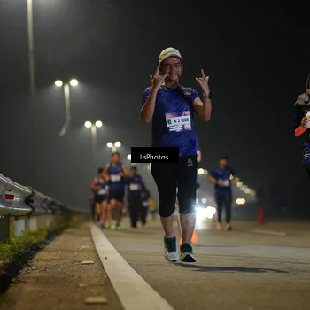 Runner Photo 7545478