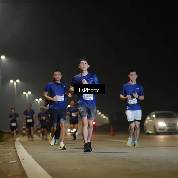 Runner Photo 7545504