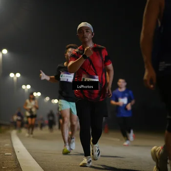 Runner Photo 7545532