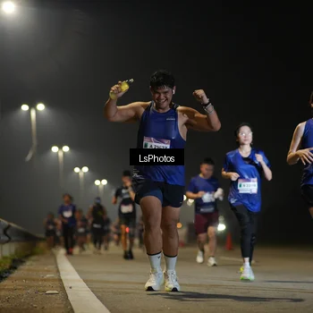 Runner Photo 7545573
