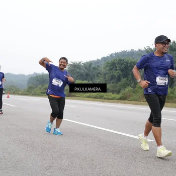 Runner Photo 7545576