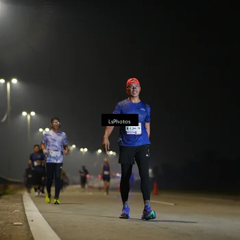 Runner Photo 7545590