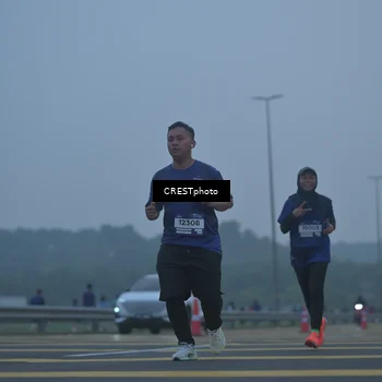 Runner Photo 7545615