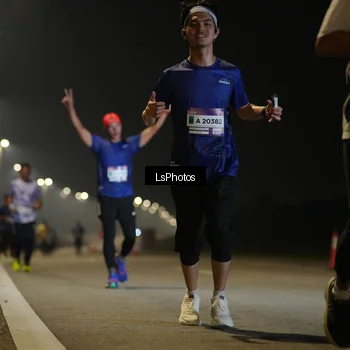 Runner Photo 7545624
