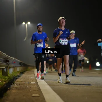 Runner Photo 7545625