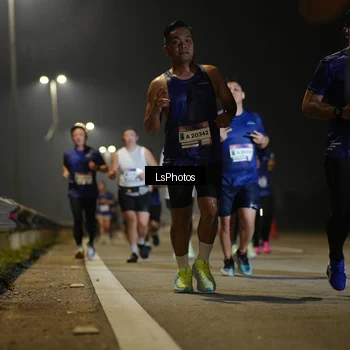 Runner Photo 7545628