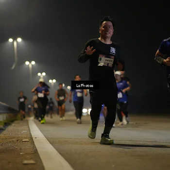Runner Photo 7545643