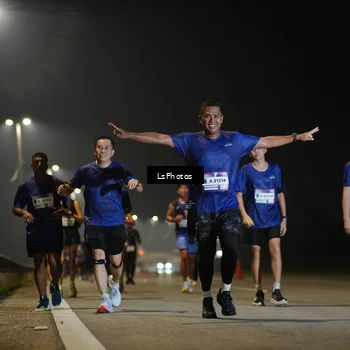 Runner Photo 7545649