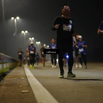 Runner Photo 7545650