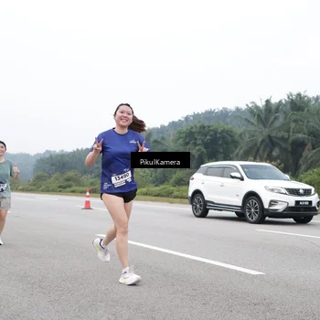 Runner Photo 7545662