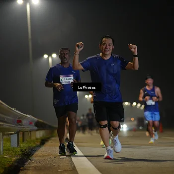 Runner Photo 7545672