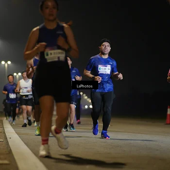 Runner Photo 7545676