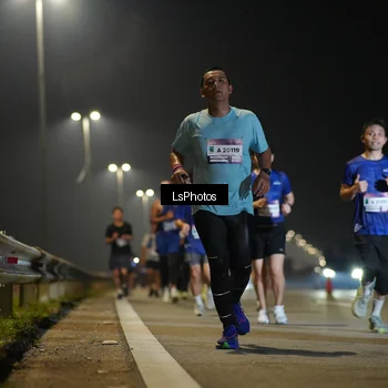 Runner Photo 7545681