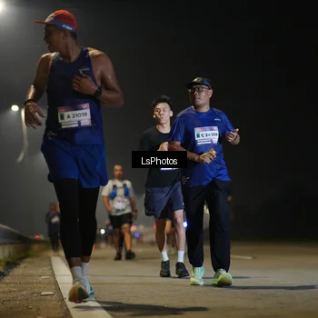 Runner Photo 7545729