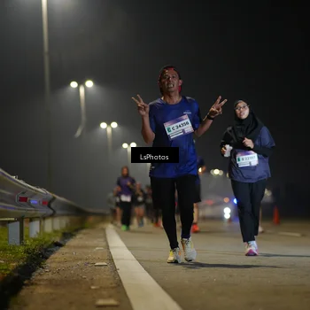 Runner Photo 7545848