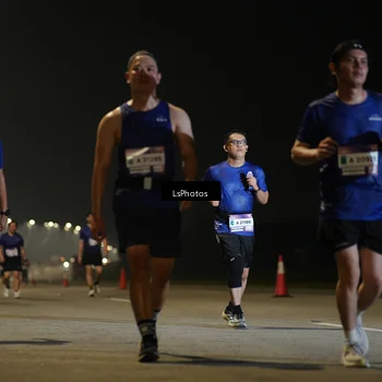 Runner Photo 7545884