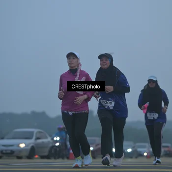 Runner Photo 7545909