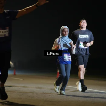 Runner Photo 7545951