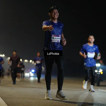 Runner Photo 7545994