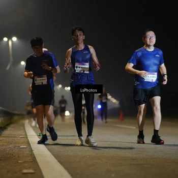 Runner Photo 7546043