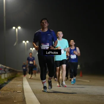 Runner Photo 7546225