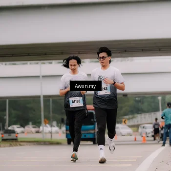 Runner Photo 7546343
